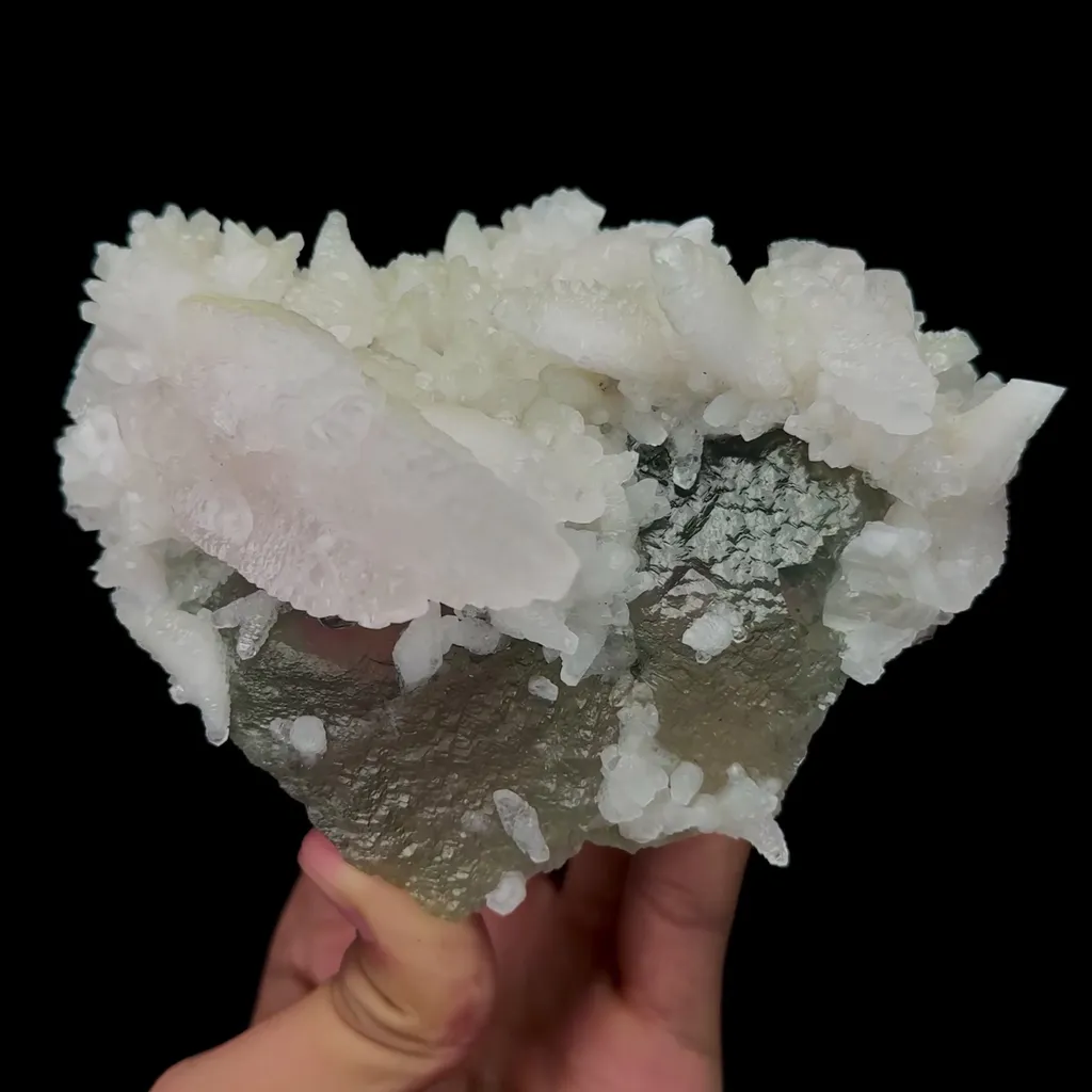 Natural Calcite and Green Fluorite Mineral Specimen,High Quality Specimen,FUJIAN,CHINA(132*106*87mm) image
