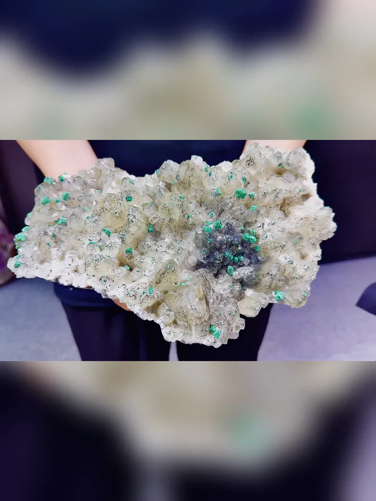 Natural Calcite and Malachite Symbiosis comes from Hunan,China 290*180*70MM - image 3