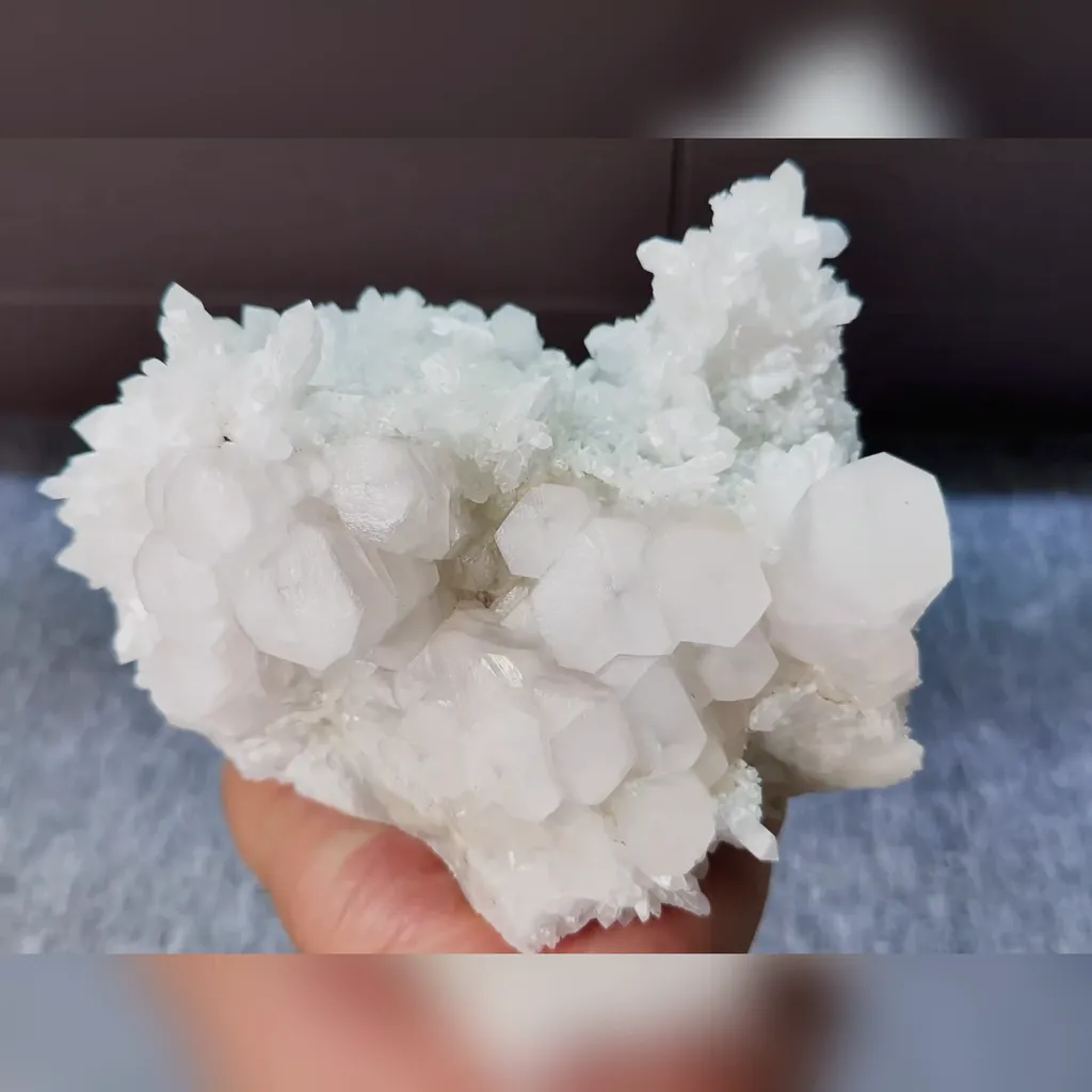 Natural Calcite and Quartz Cluster comes from Fujian 150*125*70MM - image 3