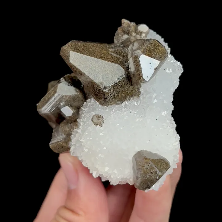 Natural Calcite and Quartz Cluster, Mineral specimen:Daye,Hubei (70*55*45MM) - image 3