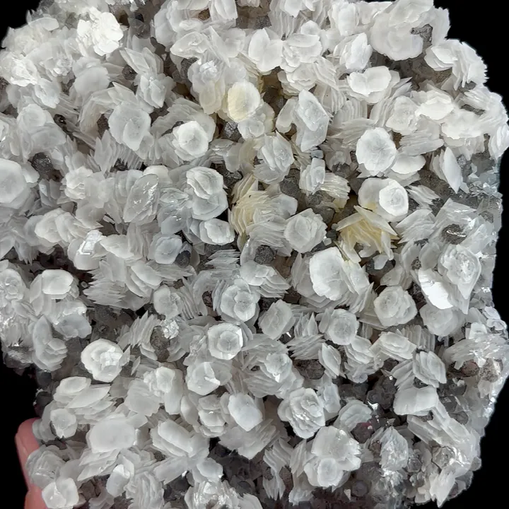 Natural Calcite and Quartz  Cluster, Mineral Specimen:Fujian,China (135*125*30MM) - image 2