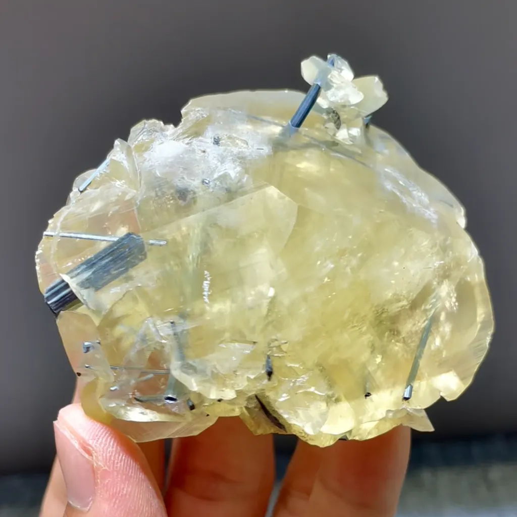 Natural Calcite and Stibnite Symbiosis comes from Fujian,China 70*55*40MM - image 4