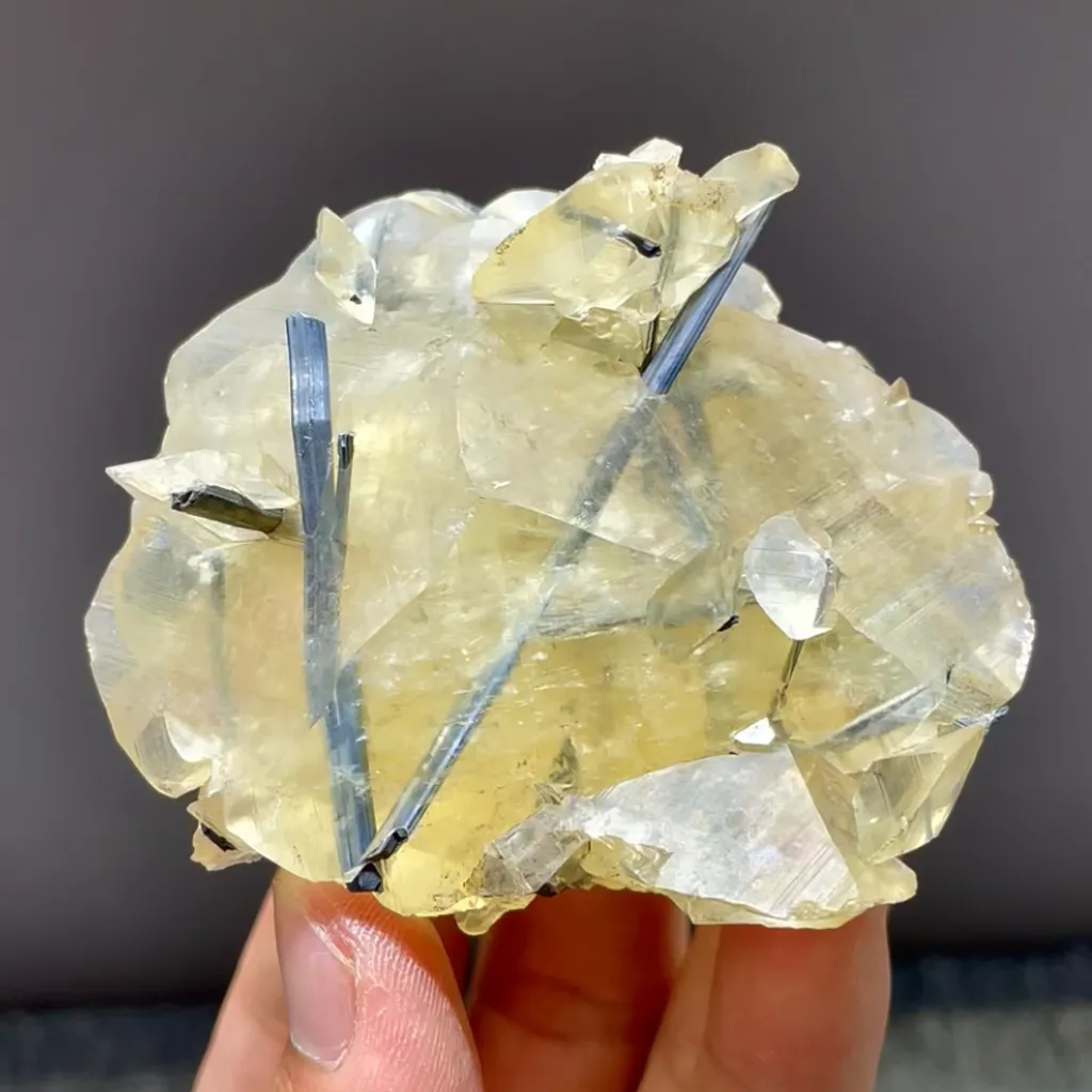 Natural Calcite and Stibnite Symbiosis comes from Fujian,China 70*55*40MM - image 5