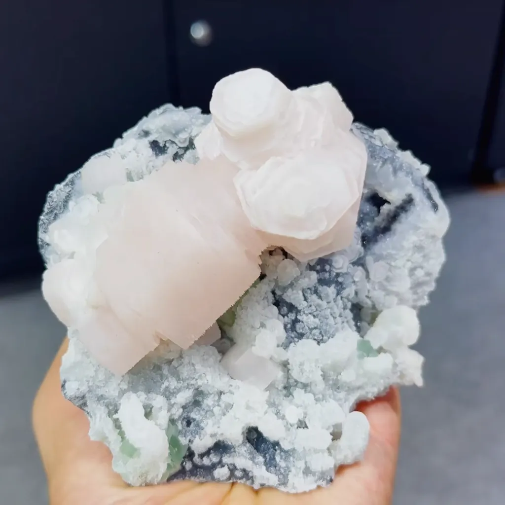 Natural Calcite comes from Fujian,China 115*105*60MM image