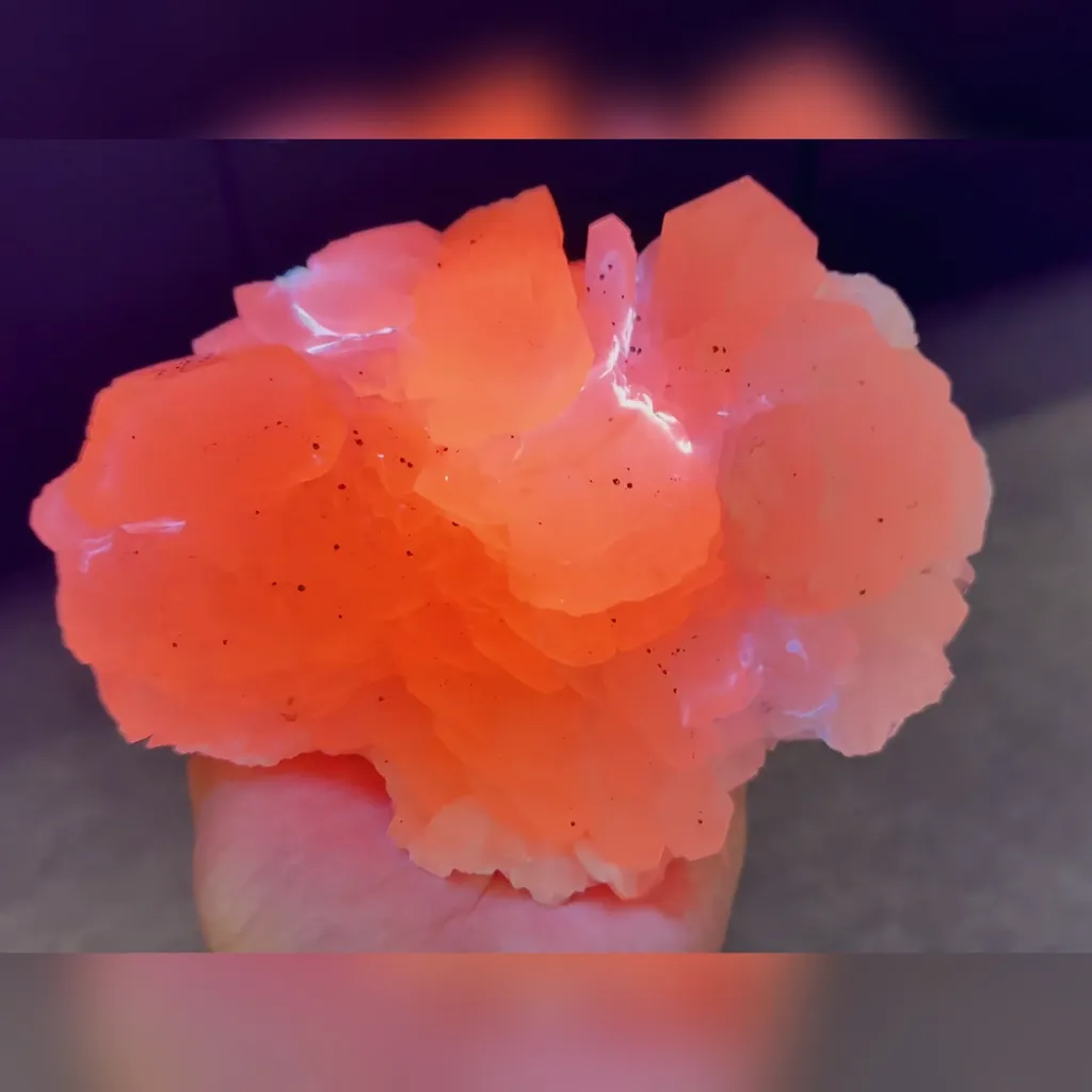 Natural Calcite comes from Fujian,China 160*110*65MM - image 2