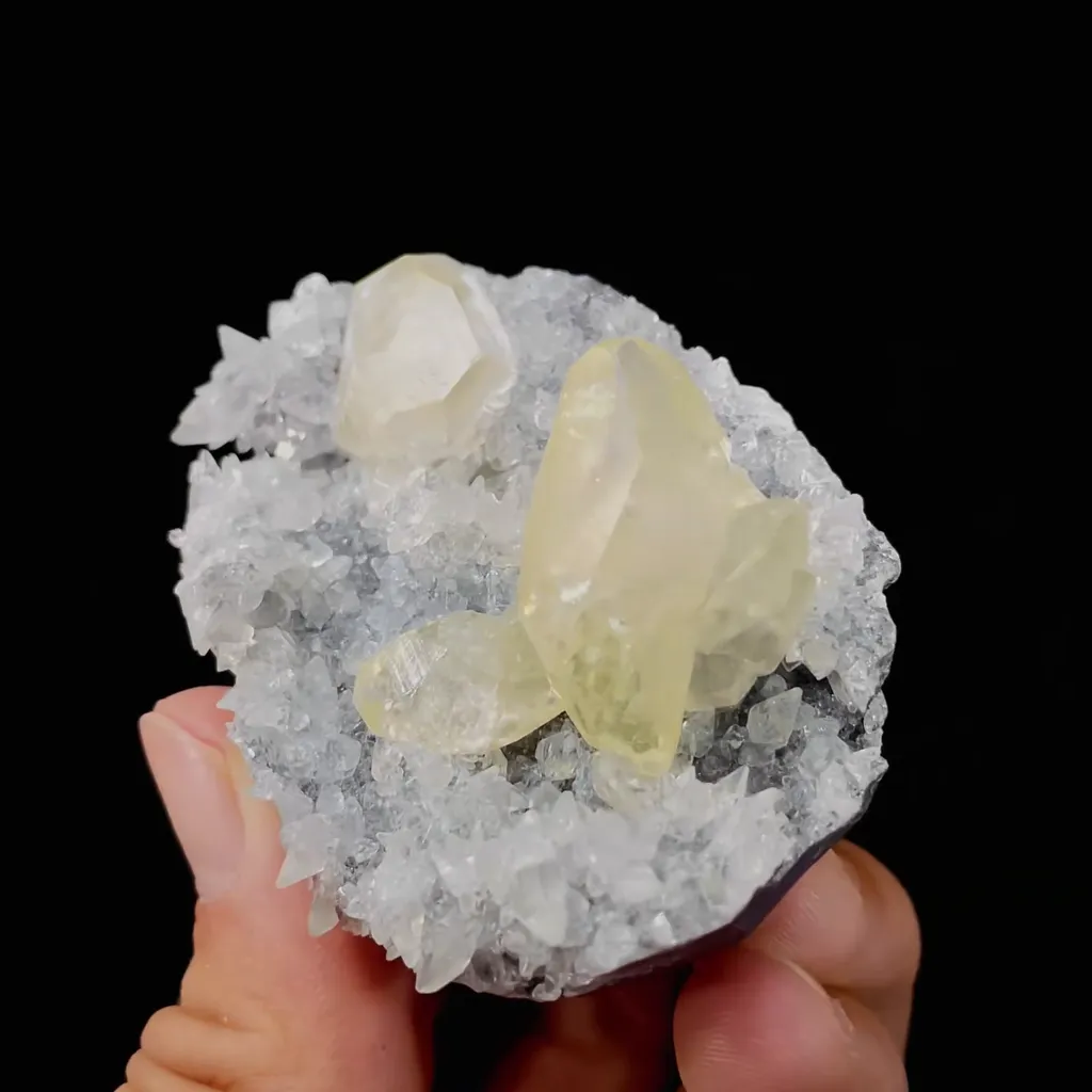 Natural Calcite comes from Fujian,China 65*45*25MM - image 2
