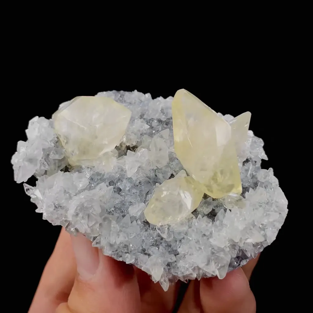 Natural Calcite comes from Fujian,China 65*45*25MM - image 3