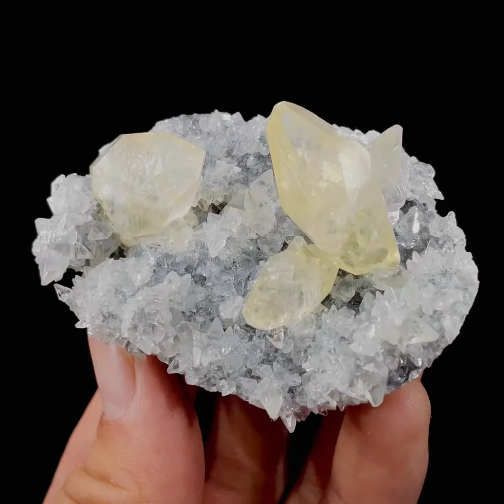 Natural Calcite comes from Fujian,China 65*45*25MM image