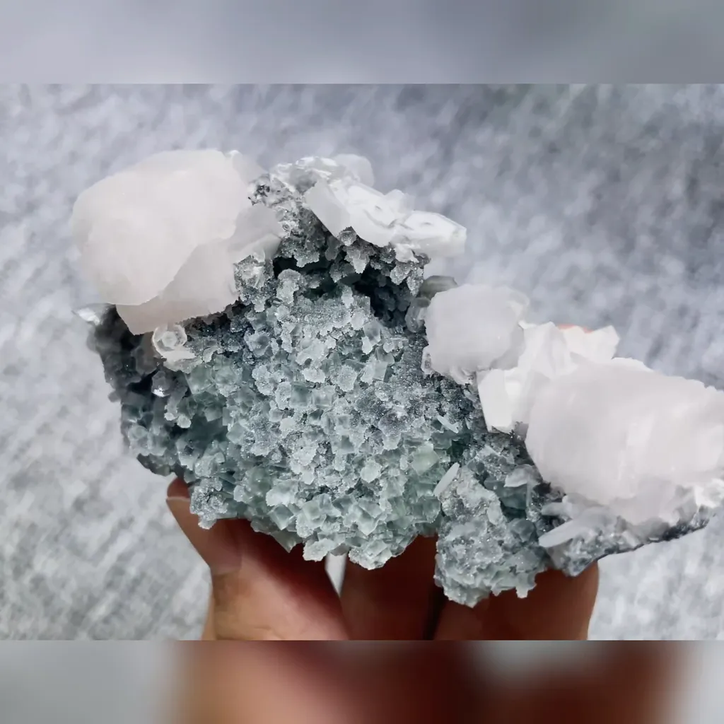 Natural Calcite comes from Fujian,China 90*45*45MM image
