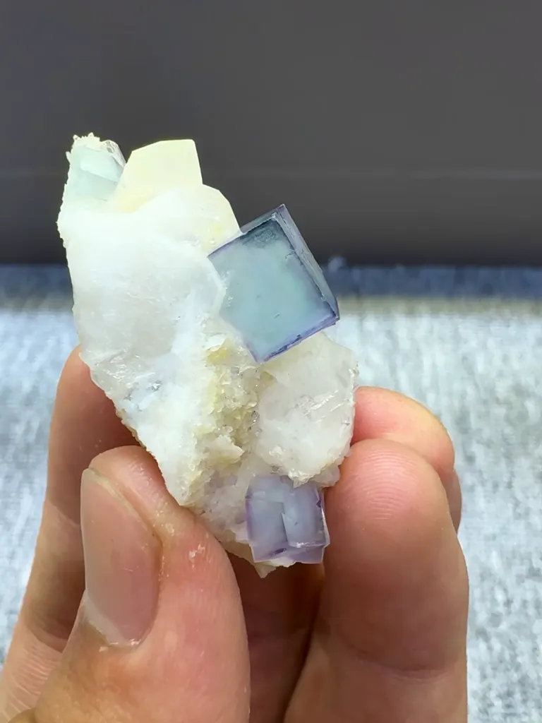 Natural Celadon Fluorite and Quartz Coexist comes from Yaogangxian,Hunan 40*20*20MM - image 3
