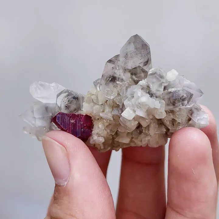 Natural Cinnabar & Quartz Cluster,Mineral Specimen:Yueyang,Hunan (55*35*25MM) - image 3