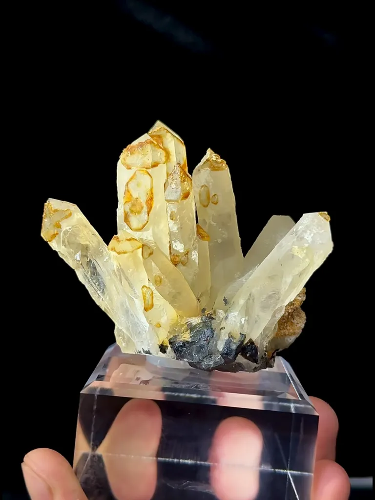 Natural Citrine Cluster comes from Guizhou,China 80*30*80MM image