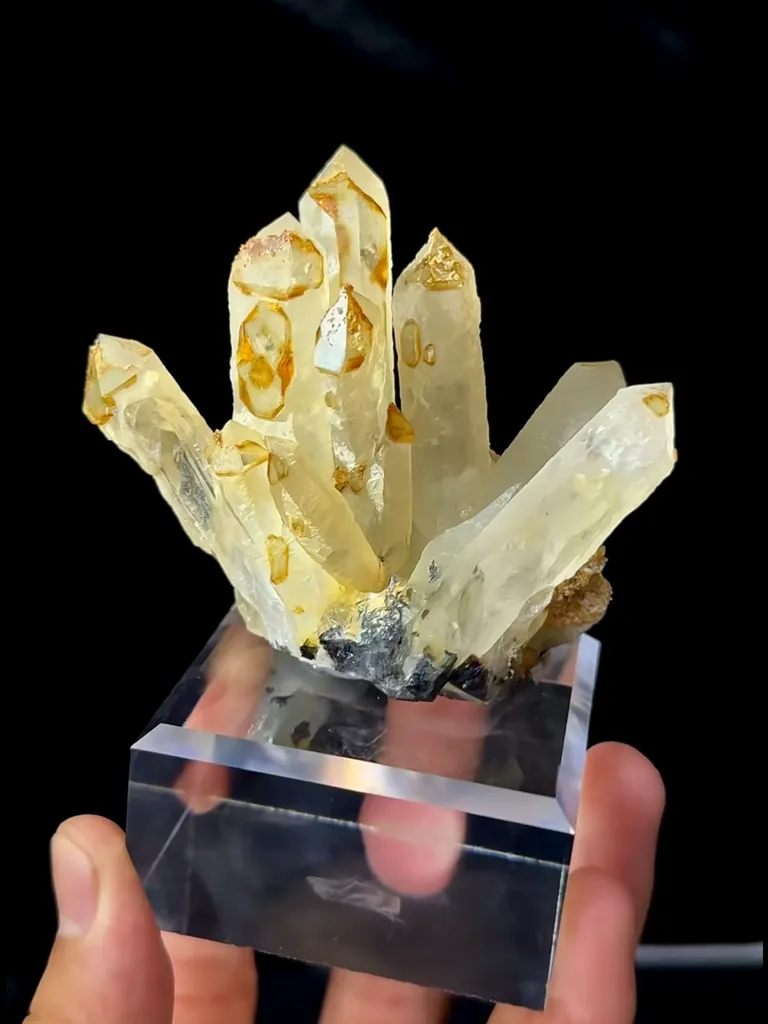 Natural Citrine Cluster comes from Guizhou,China 80*30*80MM - image 2