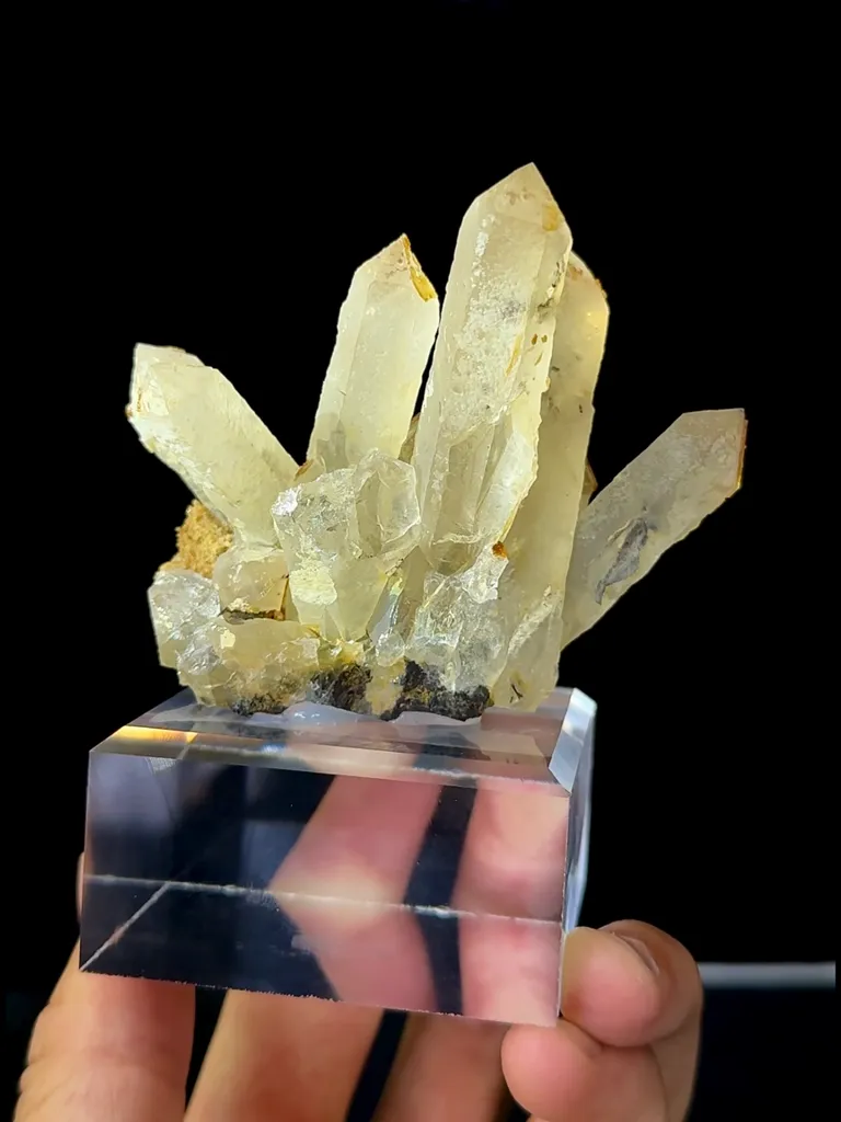 Natural Citrine Cluster comes from Guizhou,China 80*30*80MM - image 4