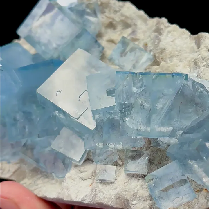 Natural Clean Blue Fluorite,Cube Mineral Specimen:ZHEJIANG China (130*45*85mm) - image 4