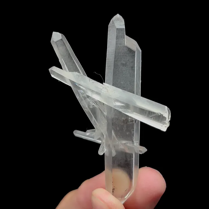 Natural Clean Crystal Cluster,Clear Quartz Mineral Specimen: SICUAN CHINA (50*80*20mm) image