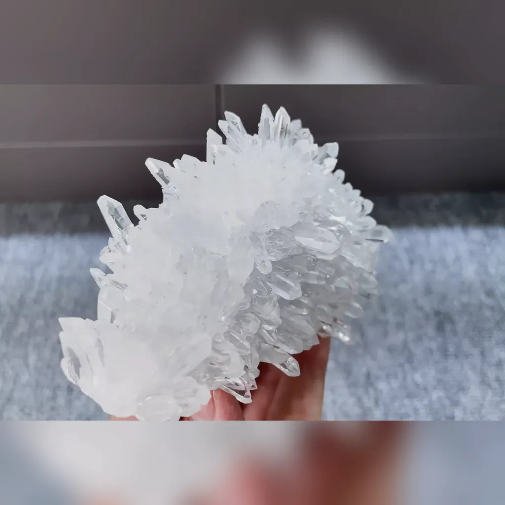 Natural Clear Quartz Cluster comes from Yunnan,China 125*70*45MM - image 2