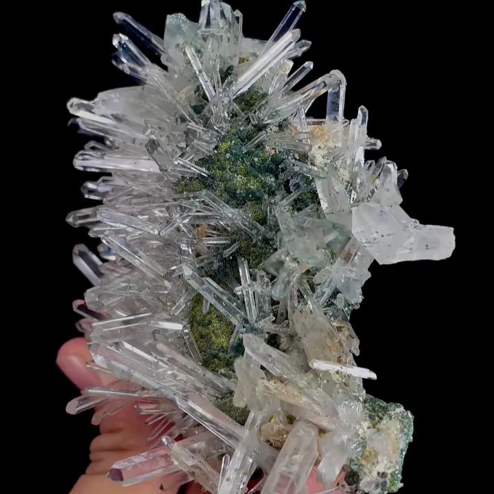 Natural Clear Quartz Cluster, Mineral Specimen: Inner Mongolia,China (105*70*75MM) image