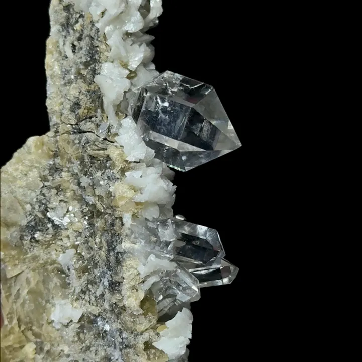 Natural Clear Quartz Clusters and Calcite, Mineral Specimen: Guizhou,China (50*110*30MM) - image 4