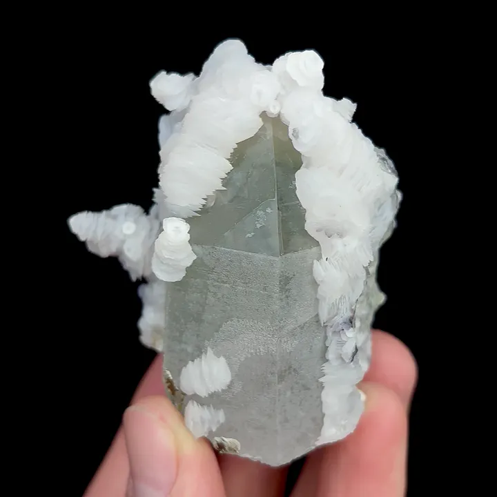 Natural Clear Quartz Tower and Flaky Calcite, Mineral Specimen: Yaogangxian,Hunan (45*55*45MM) image
