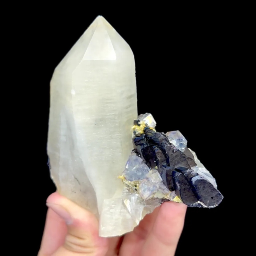 Natural Clear Quartz Tower with Fluorite and Wolframite, Mineral Specimen: Yaogangxian,Hunan (85*100*35MM) - image 5