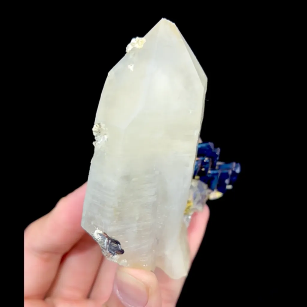 Natural Clear Quartz Tower with Fluorite and Wolframite, Mineral Specimen: Yaogangxian,Hunan (85*100*35MM) - image 3