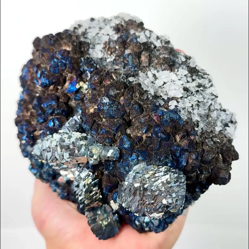 Natural Colored Arsenopyrite and Magnetite, Mineral Specimen:Yaogangxian,Hunan (130*115*70MM) - image 3