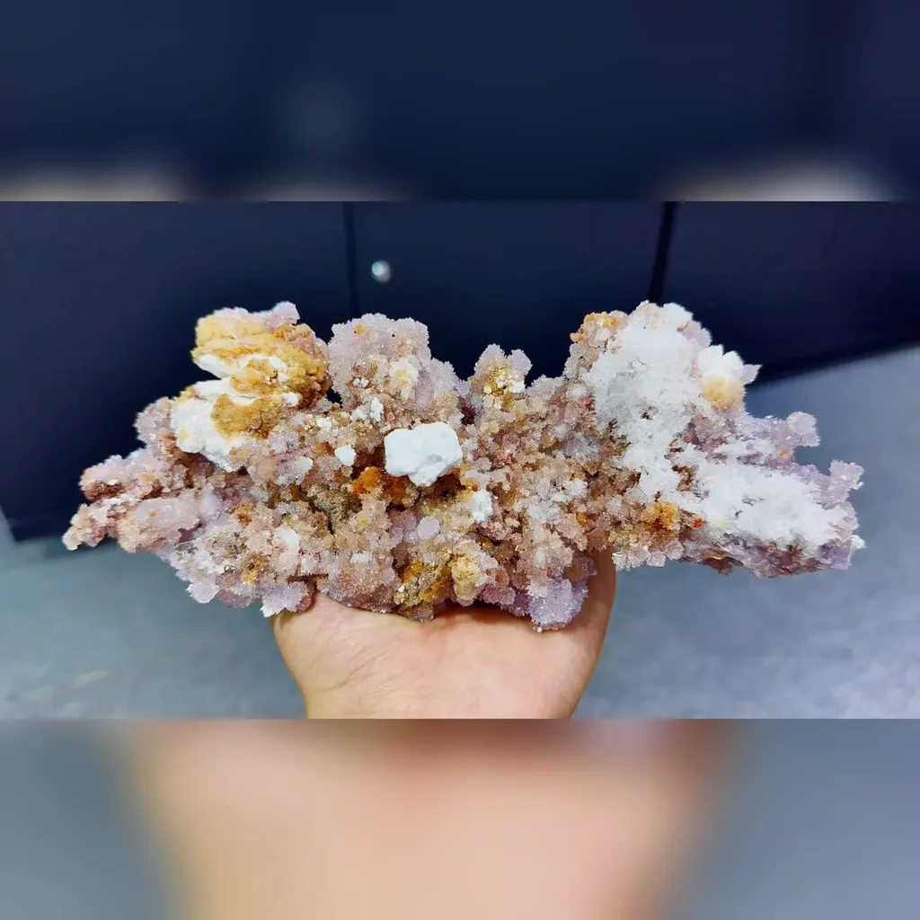 Natural Colored Gypsum comes from Guizhou,China 200*85*50MM image