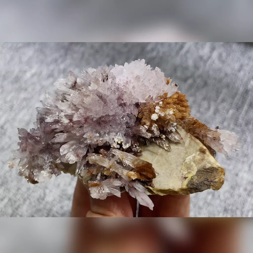 Natural Coloured Gypsum comes from Guizhou,China 105*55*35MM image