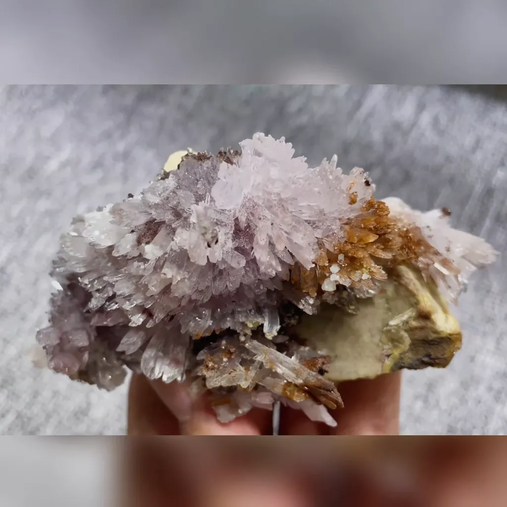 Natural Coloured Gypsum comes from Guizhou,China 105*55*35MM - image 3