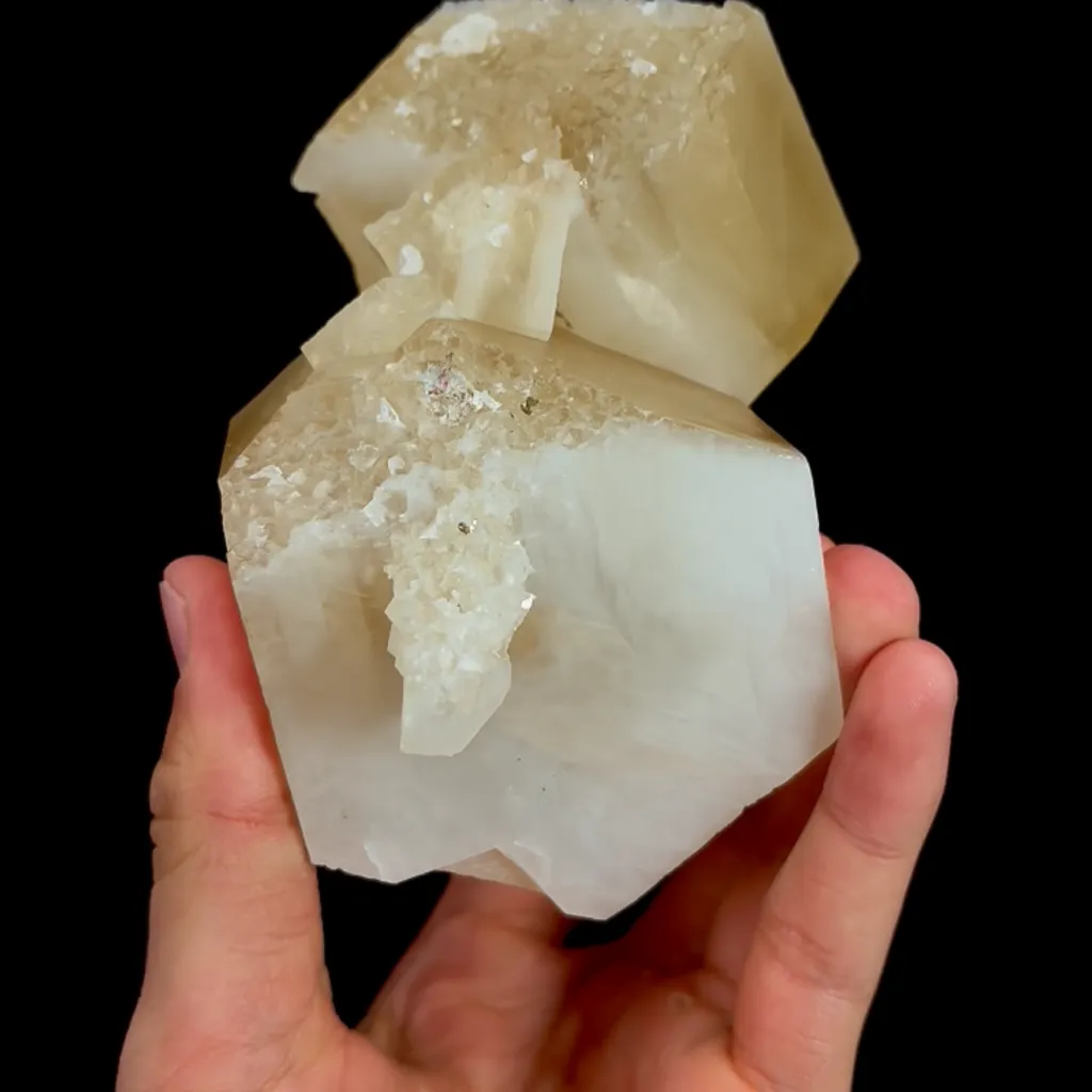 Natural Columnar Calcite, Mineral Specimen:Fujian,China (70*115*100MM) - image 5
