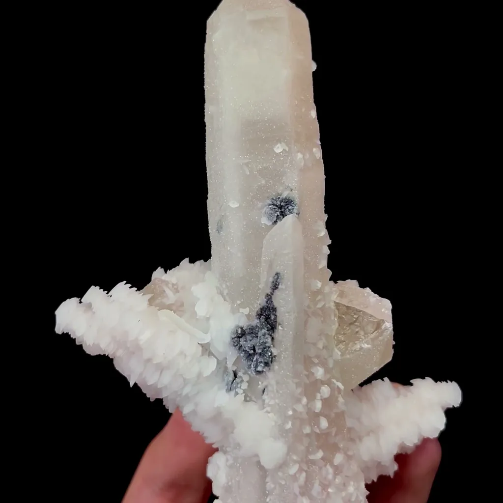 Natural Crystal and Calcite Mineral Specimen,High Quality Specimen,HUANGGANG LIANG,INNER MONGOLIA,CHINA(80*45*120mm) image