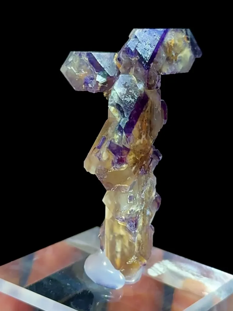 Natural Crystal and Pyrite Coexist comes from Neimenggu 25*35*50MM - image 4