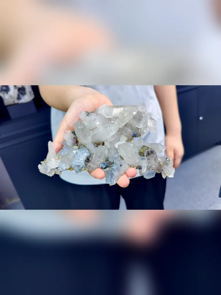 Natural Crystal Clusters and Blue Cubic Fluorite Symbiosis comes from Yaogangxian,Hunan 180*115*45MM image