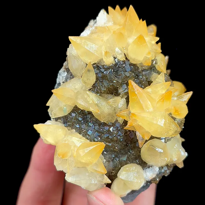 Natural Cubic Fluorite and Calcite, Mineral Specimen:Guizhou,China (70*80*50MM) - image 2