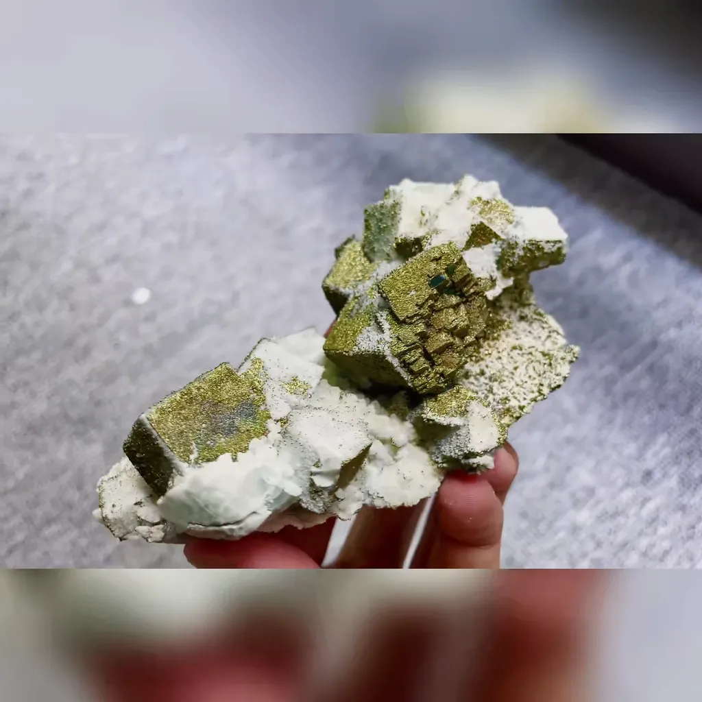 Natural Cubic Fluorite and Pyrite Symbiosis comes from Yaogangxian,Hunan 120*70*50MM - image 4