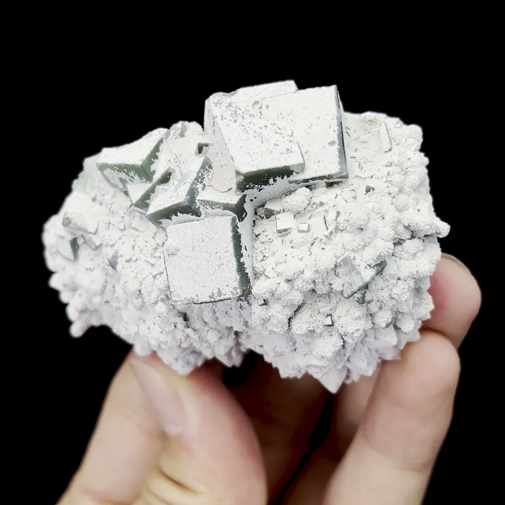 Natural Cubic Fluorite and Quartz Mineral Specimen,High Quality Specimen,INNER MONGOLIA,CHINA(65*50*30mm) image