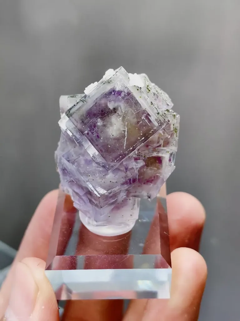 Natural Cubic Fluorite comes from Yaogangxian,Hunan 30*30*38 - image 6