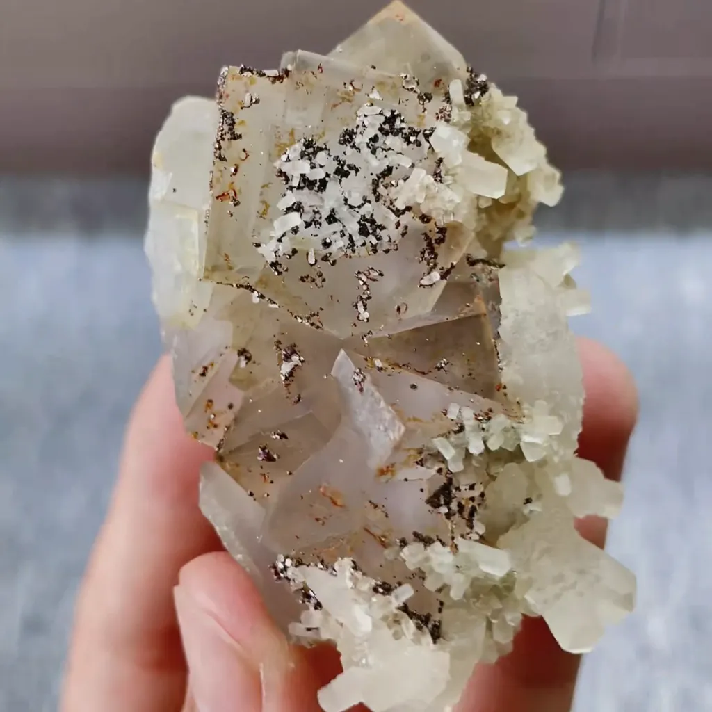 Natural Cubic Fluorite with Pyrite and Quartz Symbiosis  comes from Inner Mongolia,China 70*55*40MM - image 4