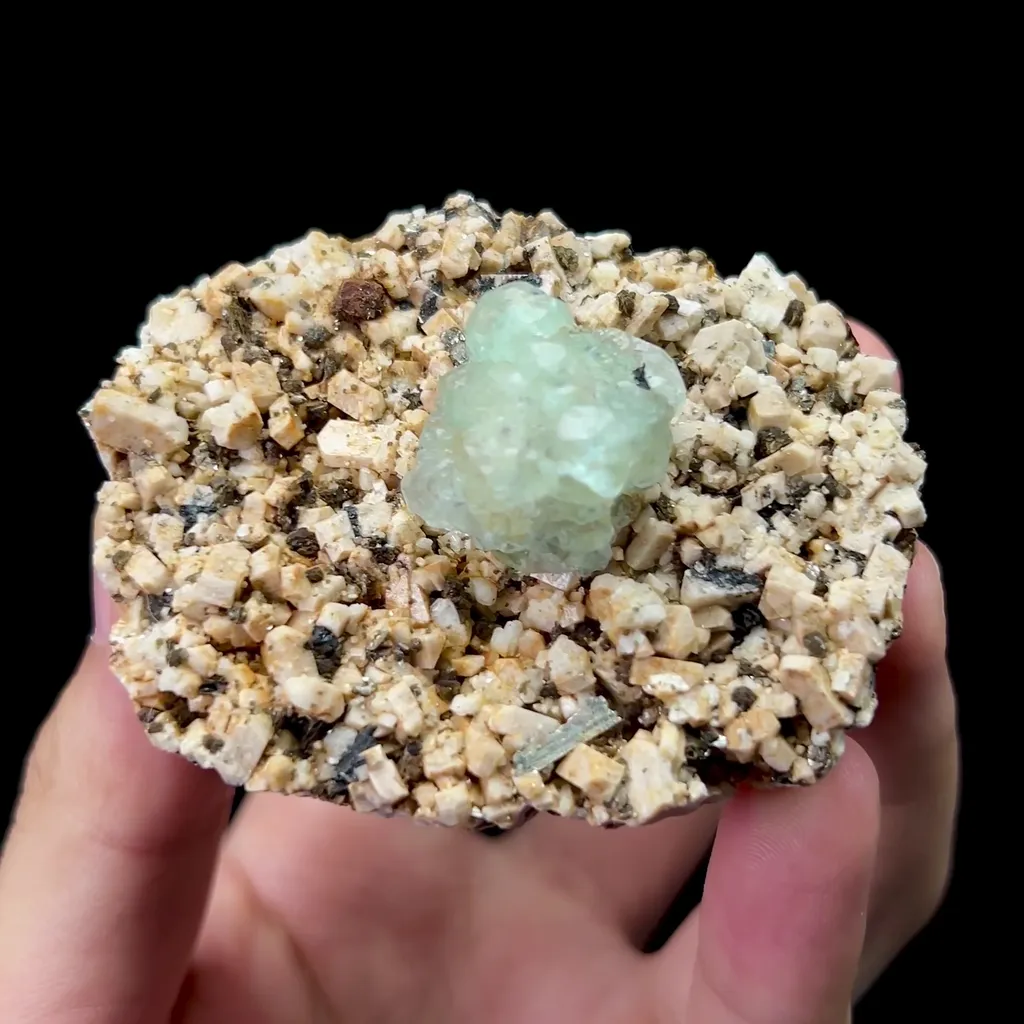 Natural Dolomite and Green Fluorite Mineral Specimen,High Quality Specimen,XIANGHUALING,HUNAN,CHINA(65*55*35mm) image
