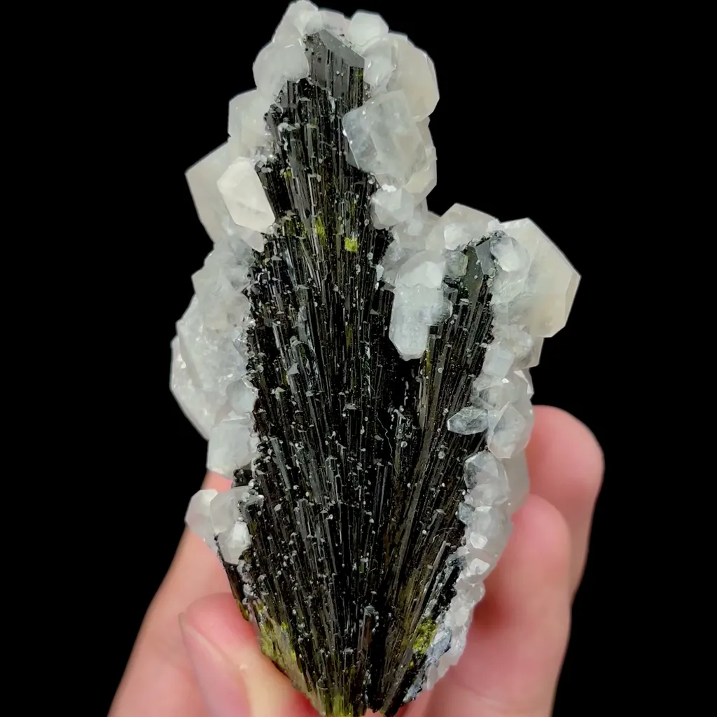 Natural Epidote and Calcite Mineral Specimen,High Quality Specimen,DAYE,HUBEI,CHINA(40*75*35mm) - image 5