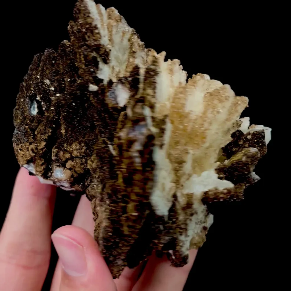 Natural Feather Calcite and Goethite Mineral Specimen,High Quality Specimen,ANHUI,CHINA(86*83*95mm) - image 3