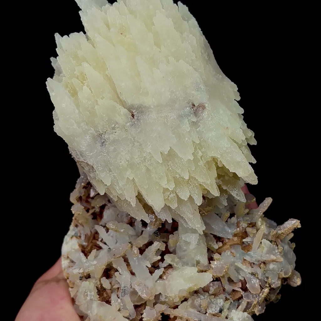 Natural Feather Calcite Mineral Specimen,High Quality Specimen,ANHUI,CHINA(107*70*180mm) - image 4