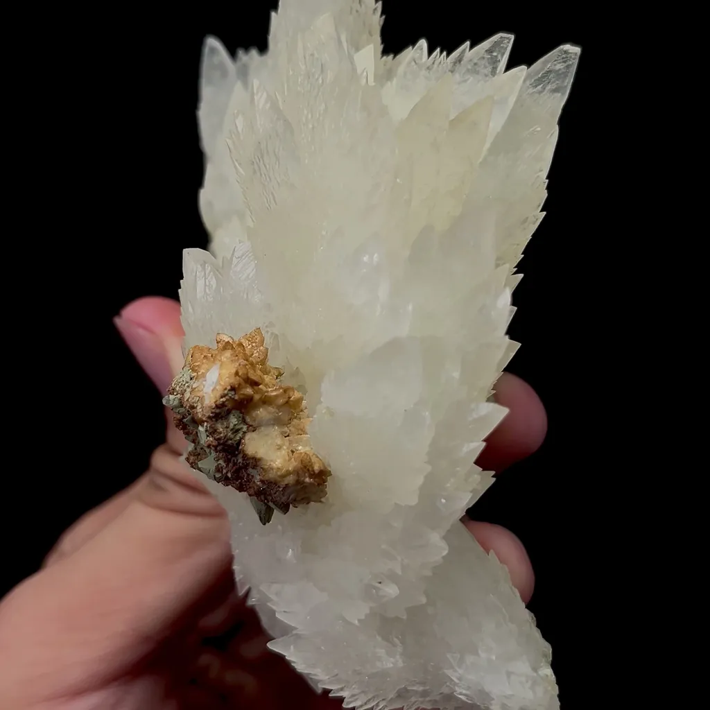 Natural Feather Calcite Mineral Specimen,High Quality Specimen,ANHUI,CHINA(110*90*50mm) - image 4