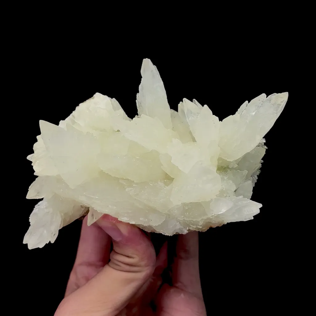 Natural Feather Calcite Mineral Specimen,High Quality Specimen,ANHUI,CHINA(134*71*76mm) - image 4