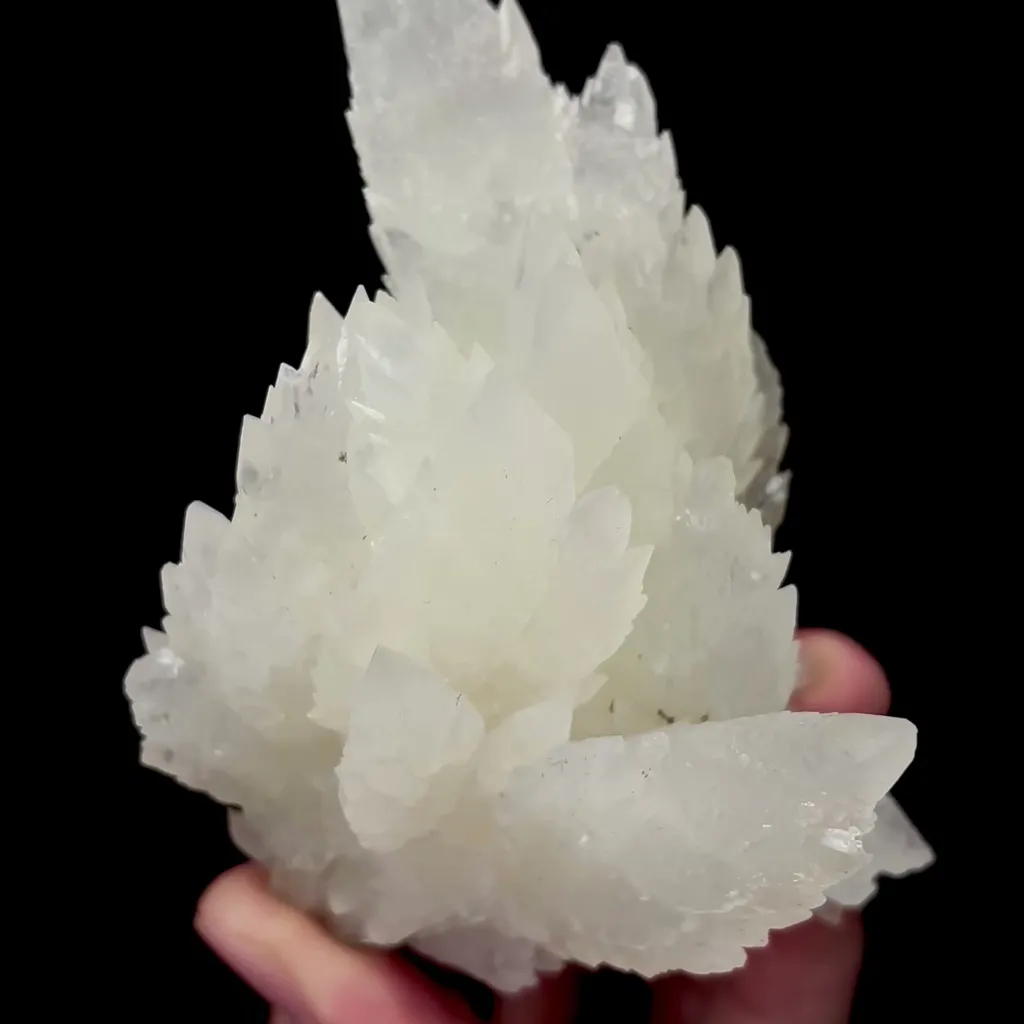 Natural Feather Calcite Mineral Specimen,High Quality Specimen,ANHUI,CHINA(66*66*102mm) image