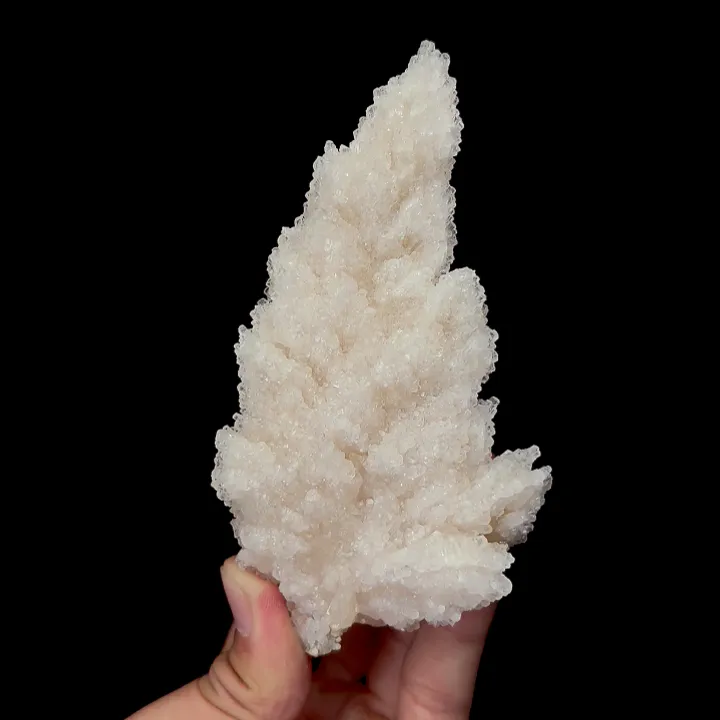Natural Feather Calcite,Feather Mineral Specimen:HUBEI (65*125*65mm) image