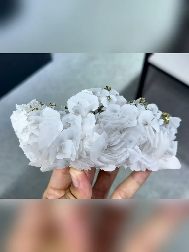 Natural Flaky Calcite and Pyrite and Quartz coexist comes from Fujian,China 150*45*65MM - image 2