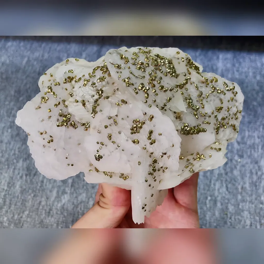 Natural Flaky Calcite and Pyrite Symbiosis comes from Fujian,China 145*110*55MM - image 3