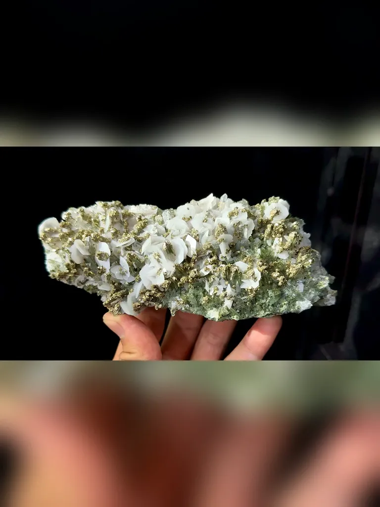 Natural Flaky Calcite Coexist With Pyrite and  Quartz comes from Fujian，China  155*55*40MM image